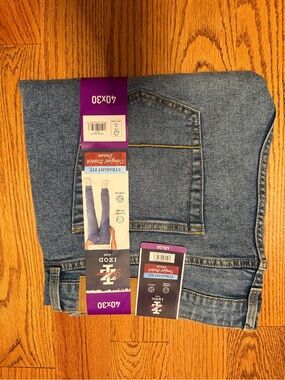 Izod Men’s Straight Leg Jeans in Medium Blue Denim